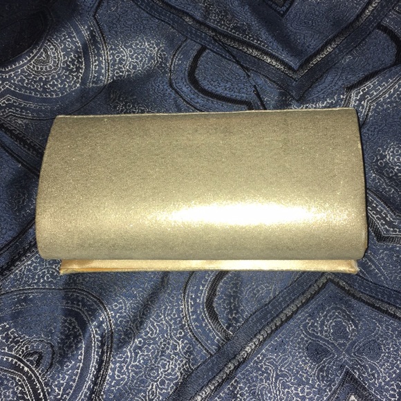 NWT gold clutch - Picture 3 of 5